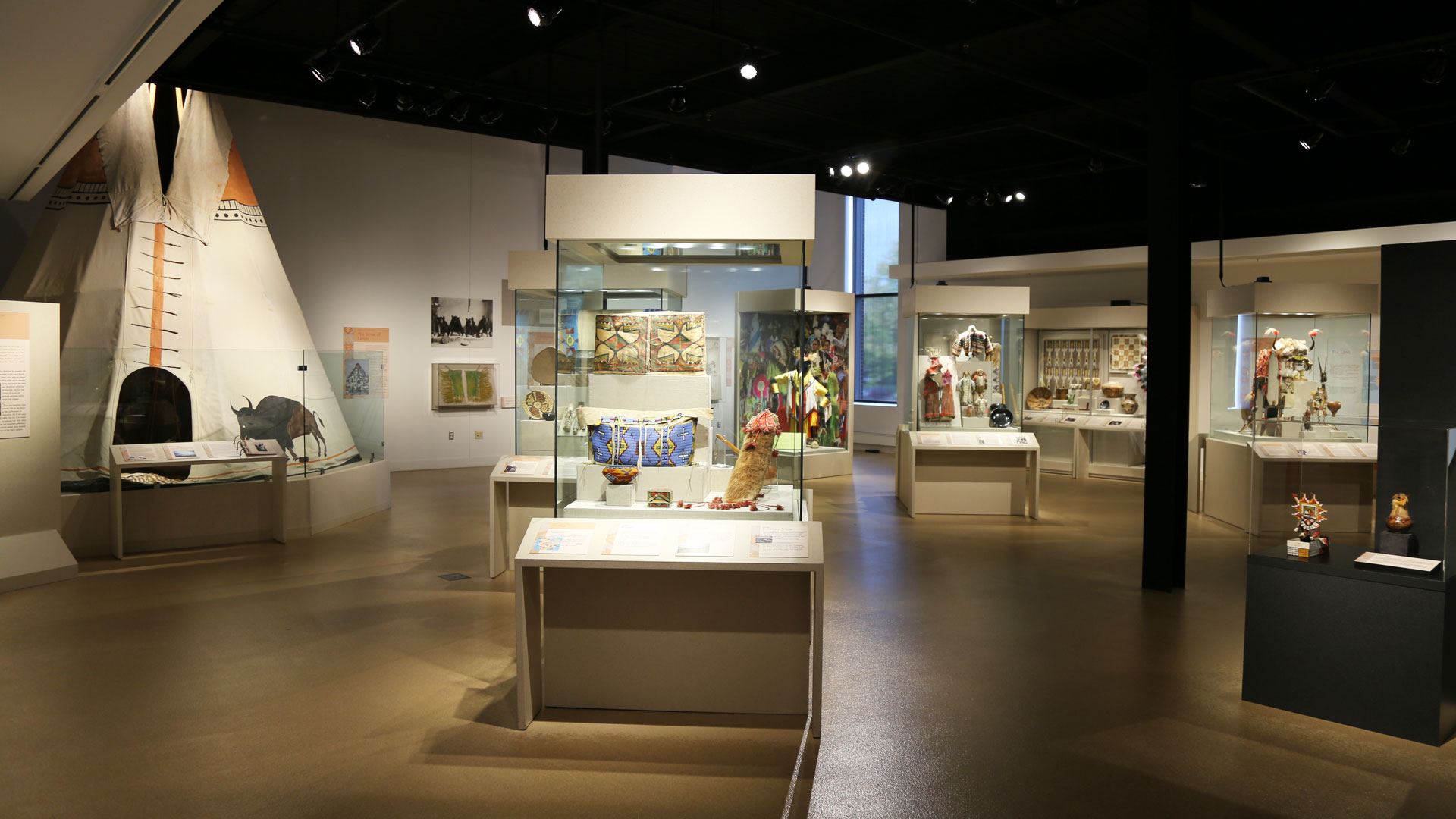 North America gallery overview photo